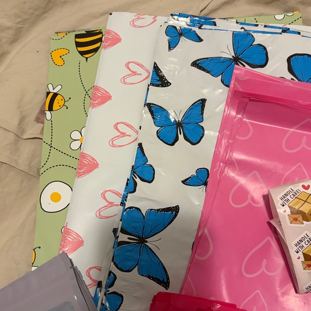 60pcs Value Pack Pretty Shipping Supply 20 polys and 30 storage bag & 10 sticker - Picture 5 of 8